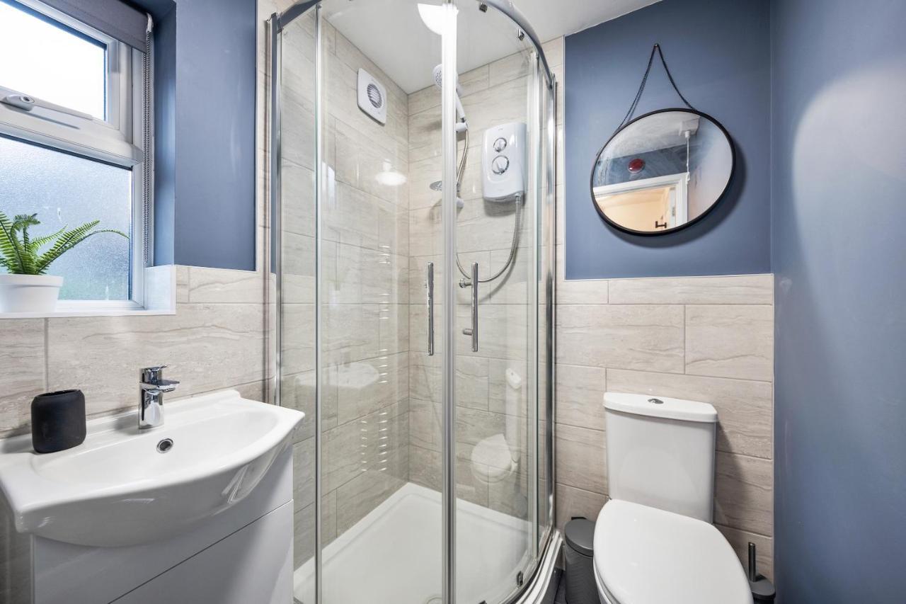7 Bedroom House Ensuite Rooms, Fully Equipped Kitchen, Free Wifi, Tvs In All Rooms City Centre Close To A46 Inspire Homes Coventry Ngoại thất bức ảnh